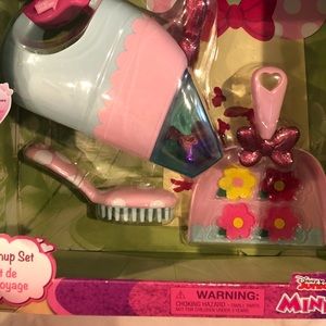 Disney Minnie Mouse clean up kit toys!